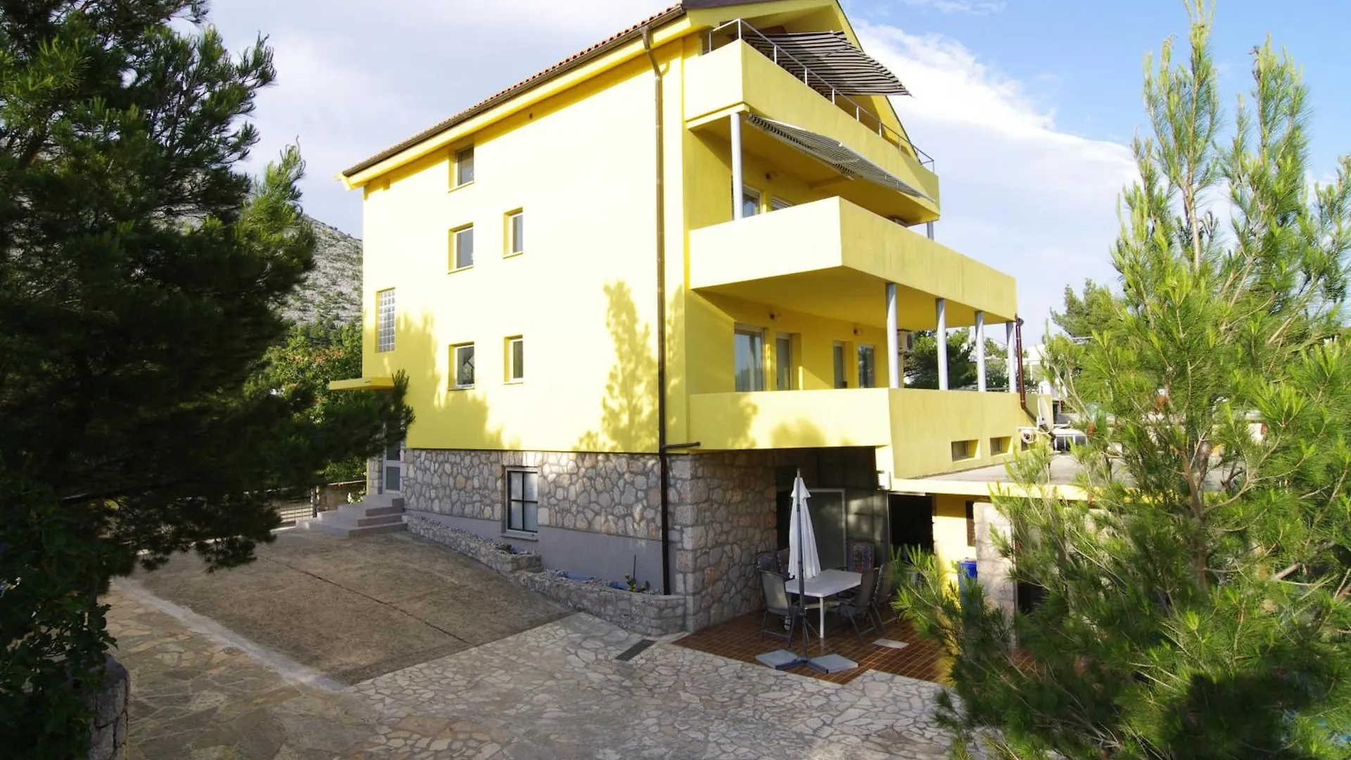 Horvat Apartmani Starigrad Paklenica
