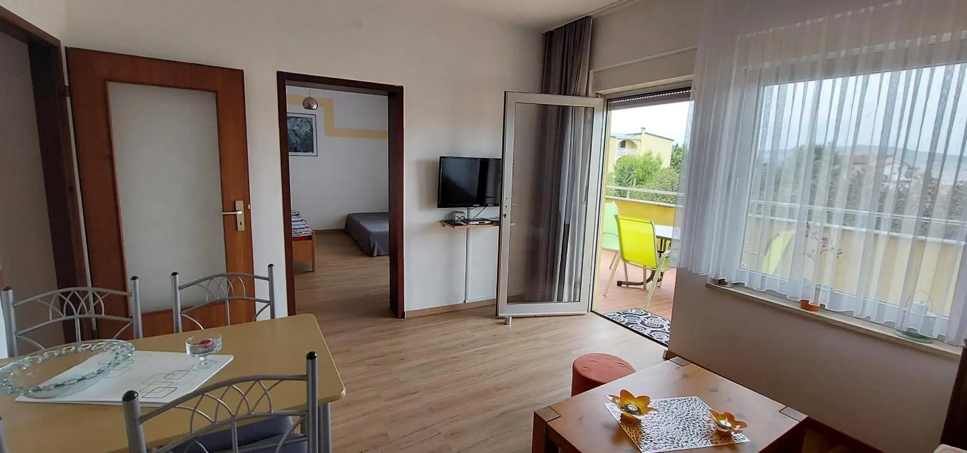 Horvat Apartmani Starigrad Paklenica Croatia