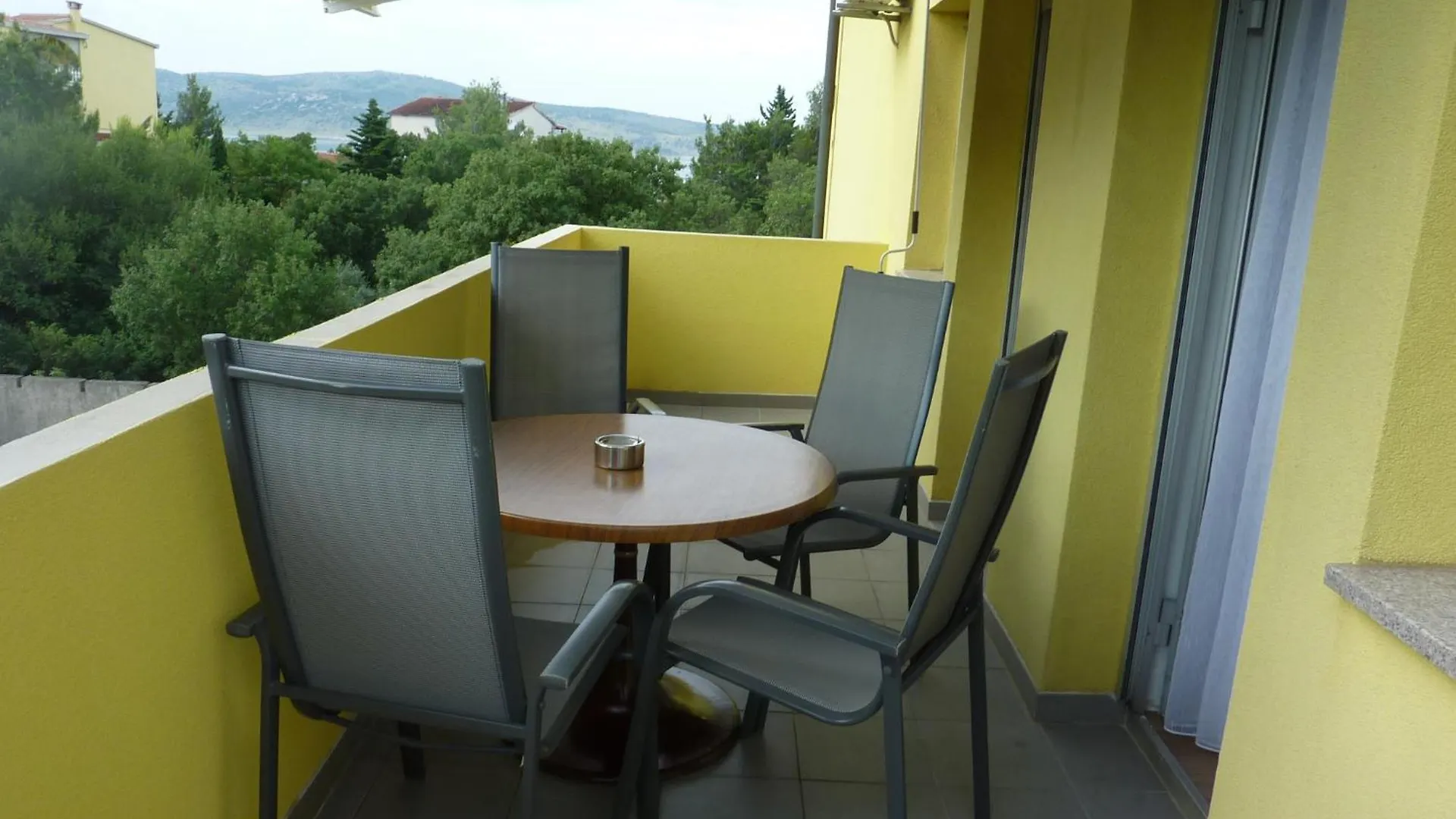 Horvat Apartmani Starigrad Paklenica Apartment